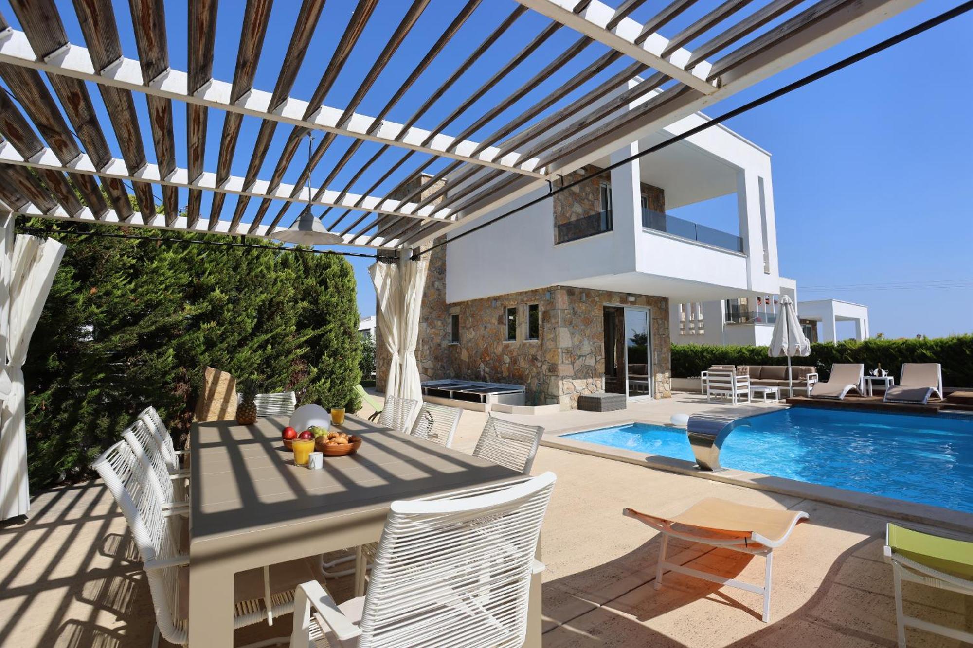 Villa Douglas - Private Pool, Bbq, 4Bdrms, View Pefkochori Exterior photo