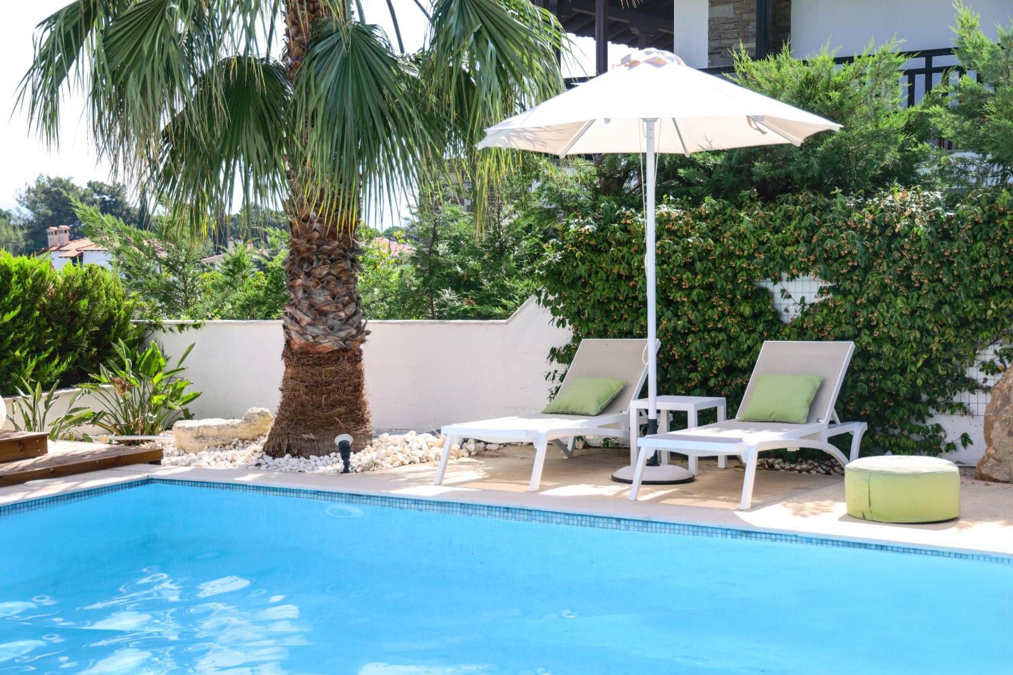 Villa Douglas - Private Pool, Bbq, 4Bdrms, View Pefkochori Exterior photo