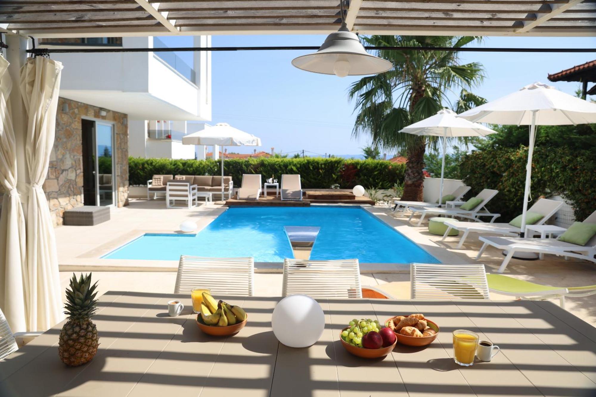 Villa Douglas - Private Pool, Bbq, 4Bdrms, View Pefkochori Exterior photo
