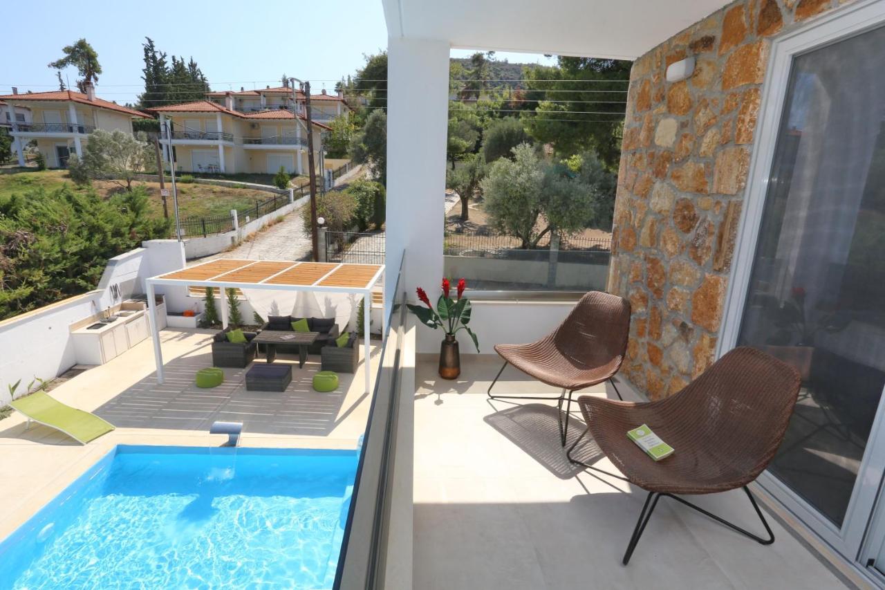 Villa Douglas - Private Pool, Bbq, 4Bdrms, View Pefkochori Exterior photo